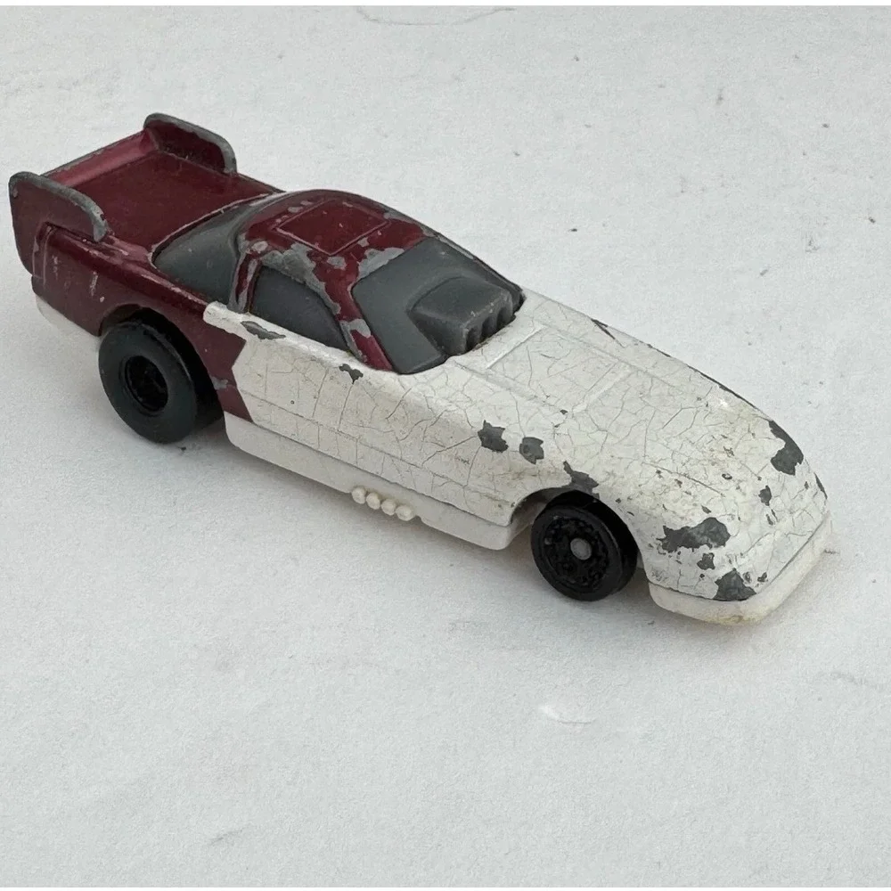 Hot Wheels 1999 McDonalds‎ Happy Meal Funny Car Dragster White Maroon SV 01